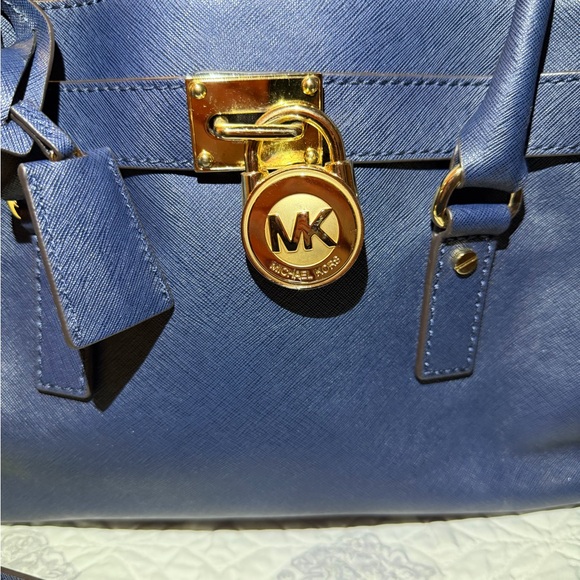 Michael Kors Blue Leather Satchel with Lock and Key 6736968 - Picture 2 of 12